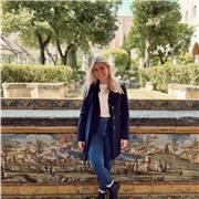 Laureata in Scienze della Formazione Primaria e docente di scuola primaria